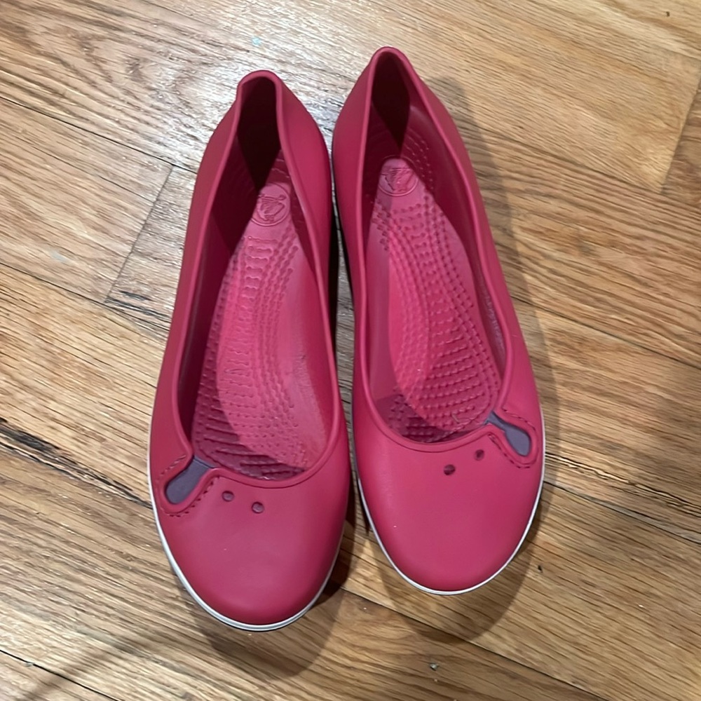 EUC Crocs Slippers - Size 7